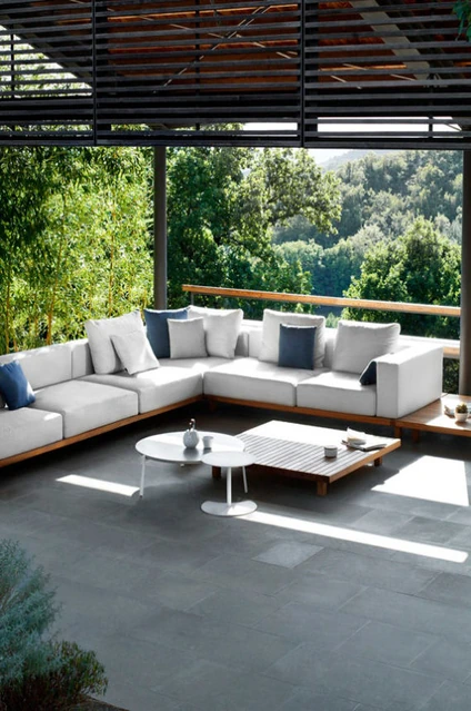 Modern patio furniture set